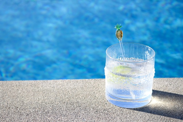 Swim-Up-Bars--in-Surprise-Arizona-swim-up-bars-surprise-arizona.jpg-image